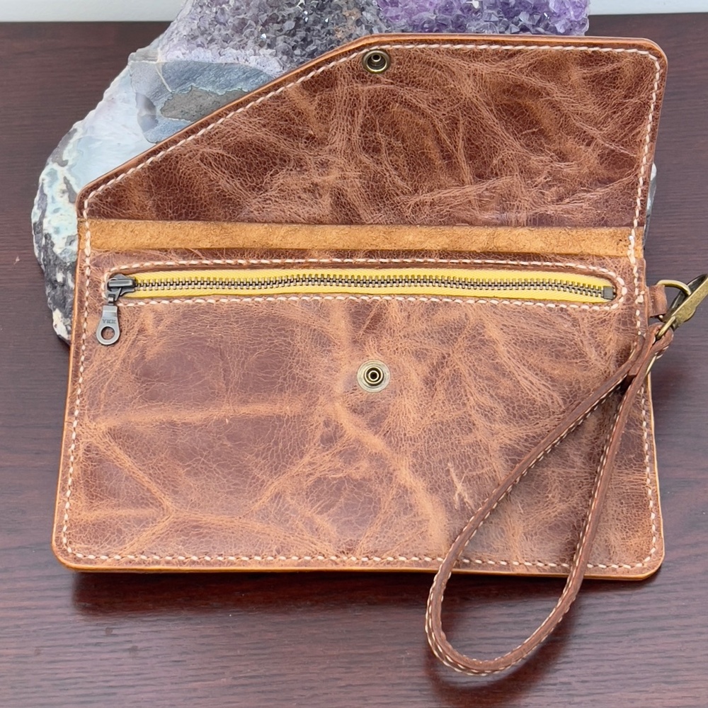 Handmade Honey Brown Leather Clutch, Detach Strap, Antique Brass Hardware - Picture 11 of 17